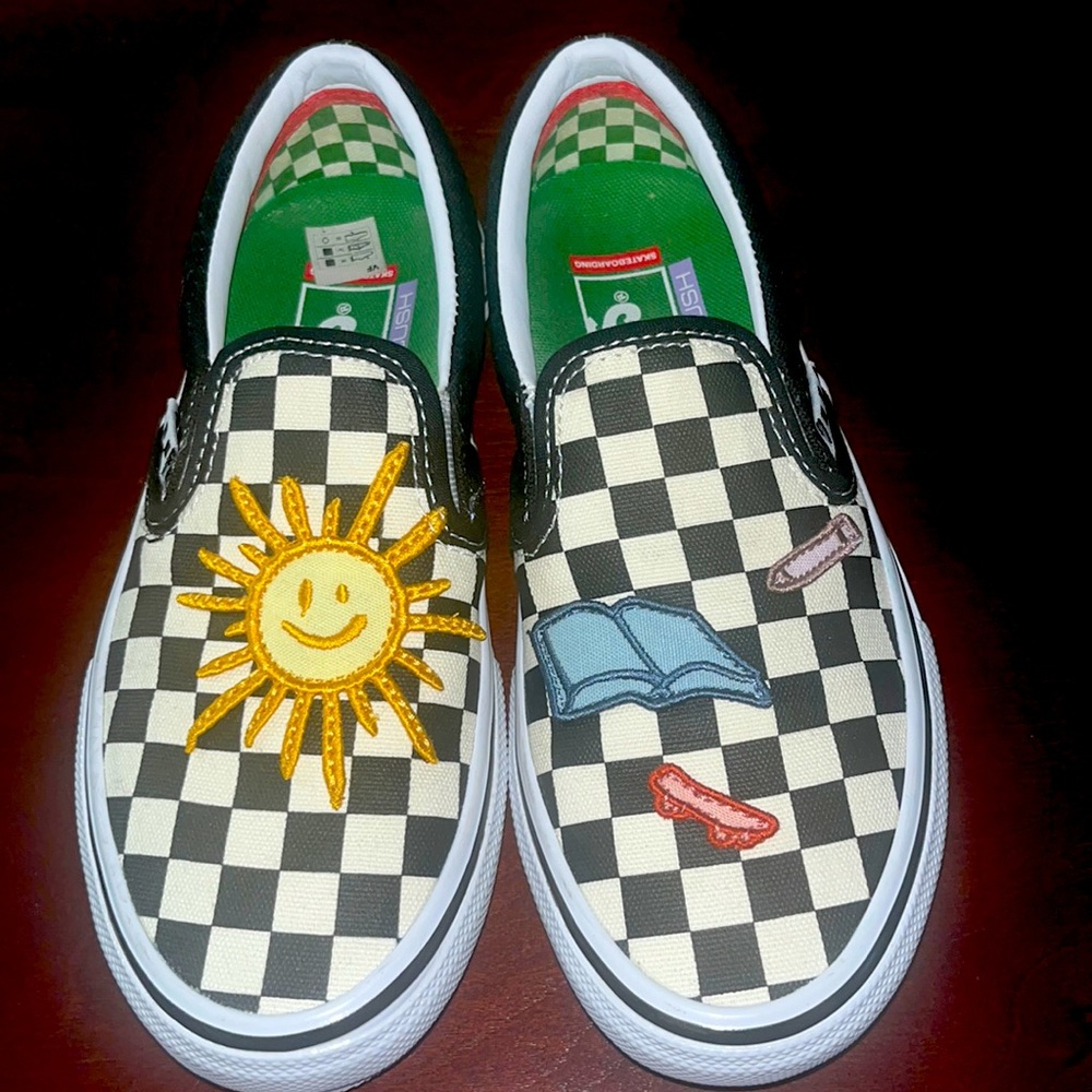 ONLY WORN ONCE!!!! Vans checkered pop Cush slip on women 6/men’s 4.5